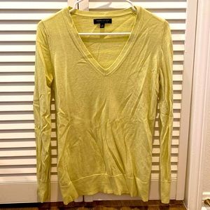 100% Merino Wool Banana Republic Sweater